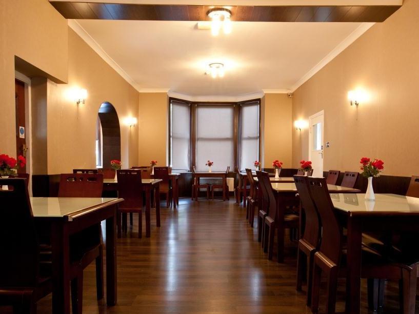Rossmore Hotel Илфорд Екстериор снимка