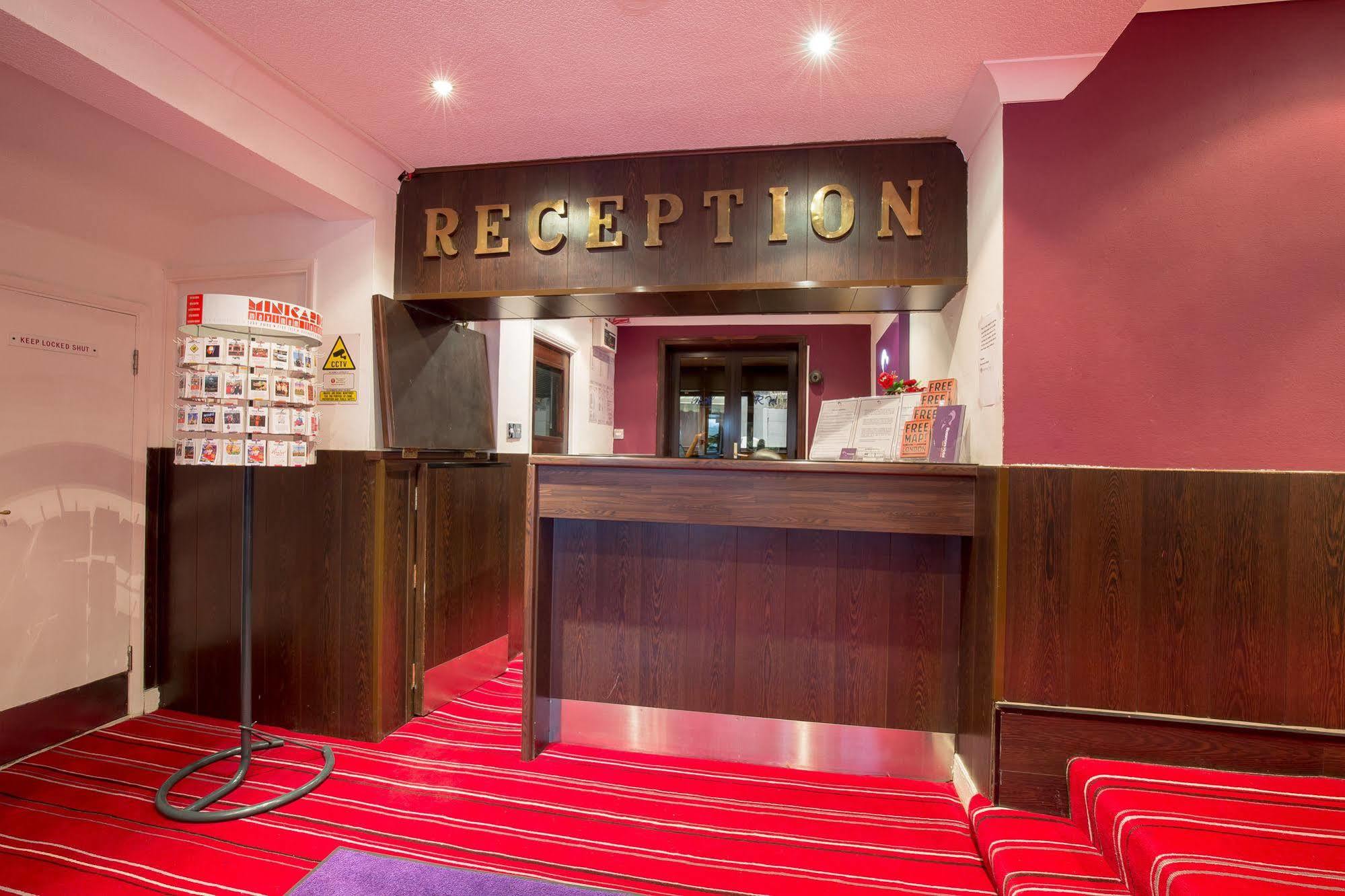 Rossmore Hotel Илфорд Екстериор снимка